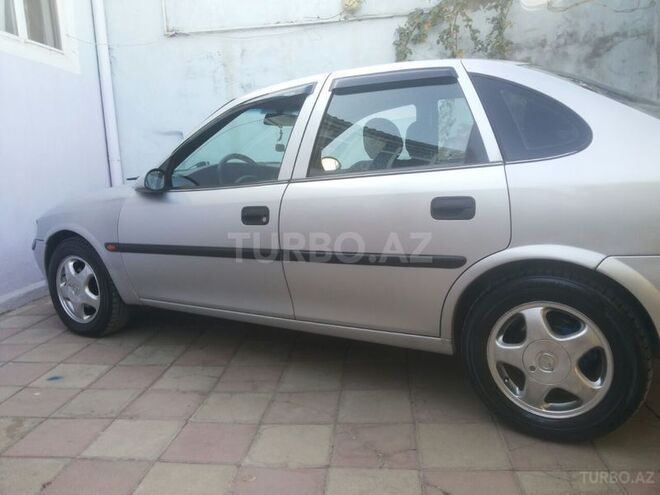 Opel Vectra 1998, 248,150 km - 1.8 l - Xırdalan