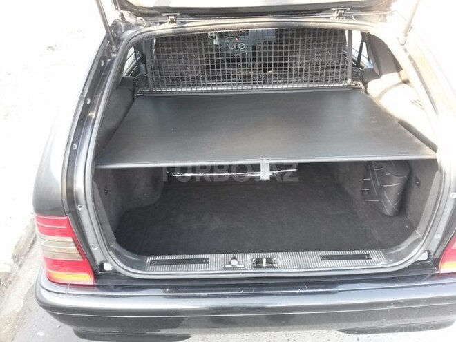 Mercedes C 200 2000, 238,000 km - 2.0 l - Bakı