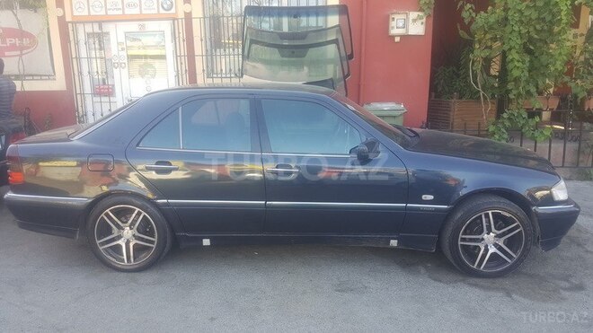 Mercedes C 180 1999, 185,000 km - 1.8 л - Bakı