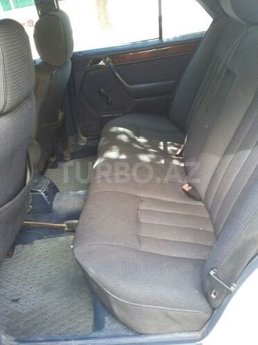 Mercedes E 300 1994, 490,155 km - 0.3 l - Bakı