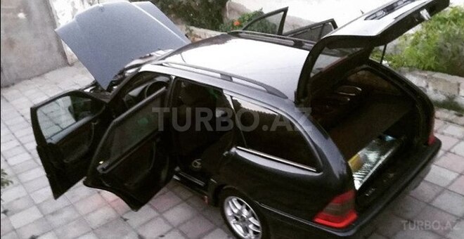 Mercedes C 200 2009, 278,000 km - 2.0 l - Bakı