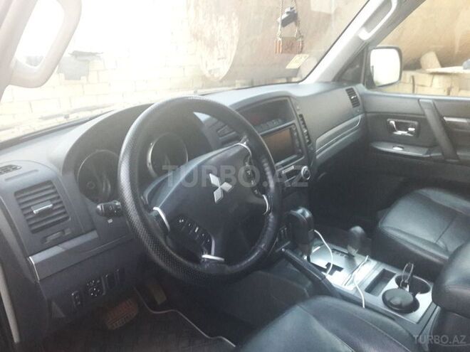Mitsubishi Pajero 2007, 261,000 km - 3.2 л - Bakı