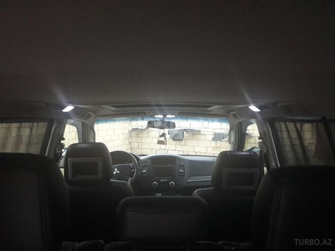 Mitsubishi Pajero 2007, 261,000 km - 3.2 л - Bakı