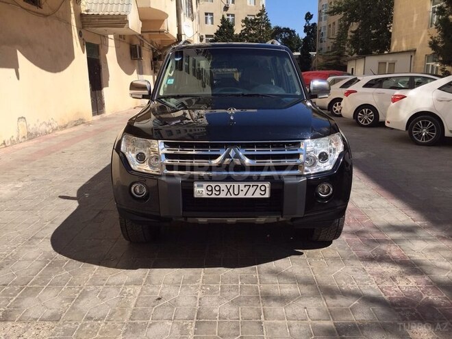 Mitsubishi Pajero 2011, 81,000 km - 3.5 l - Bakı