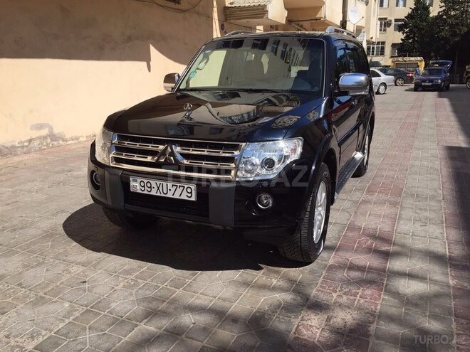 Mitsubishi Pajero 2011, 81,000 km - 3.5 l - Bakı