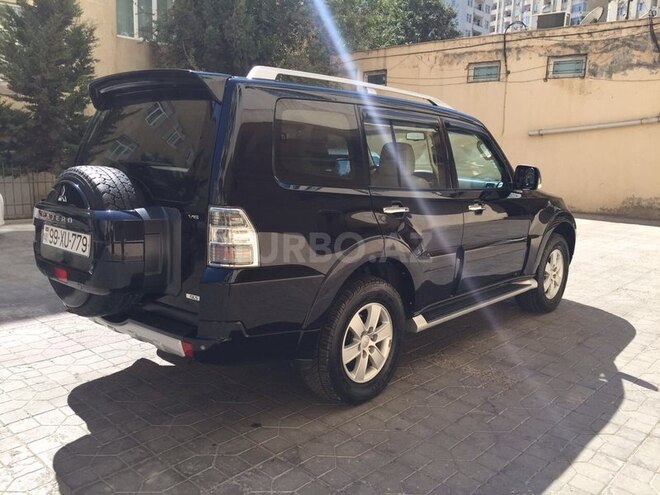 Mitsubishi Pajero 2011, 81,000 km - 3.5 l - Bakı