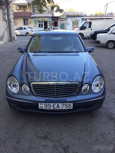 Mercedes E 320 2004, 145,000 km - 3.2 l - Bakı
