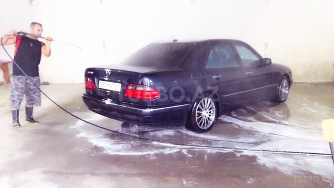 Mercedes E 280 1999, 235,700 km - 2.8 l - Şəmkir