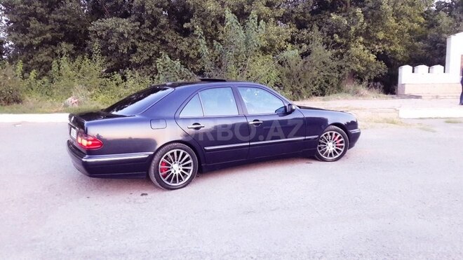Mercedes E 280 1999, 235,700 km - 2.8 l - Şəmkir