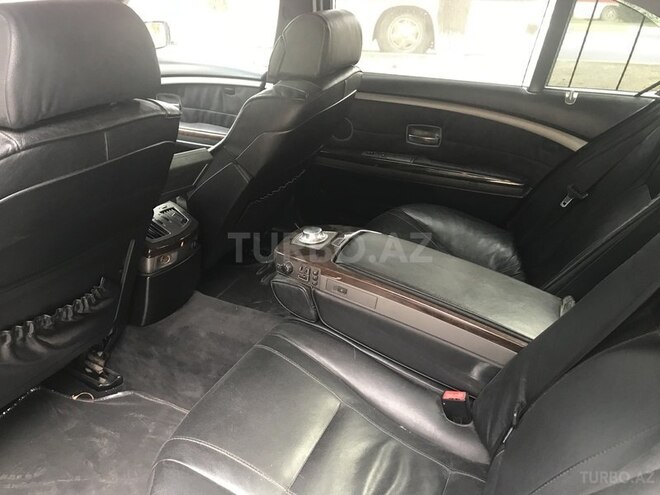 BMW 735 2003, 197,900 km - 3.6 l - Sumqayıt
