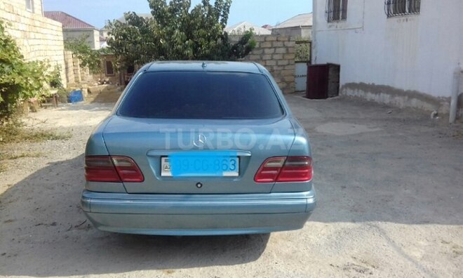 Mercedes E 220 2002, 3,250,000 km - 2.2 l - Bakı