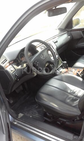 Mercedes E 220 2002, 3,250,000 km - 2.2 l - Bakı