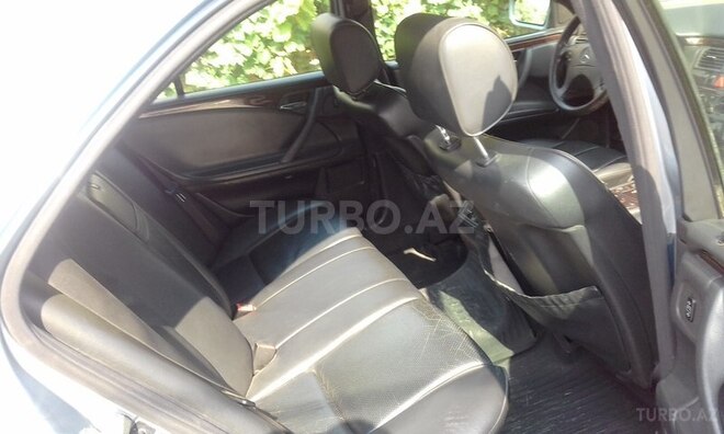 Mercedes E 220 2002, 3,250,000 km - 2.2 l - Bakı