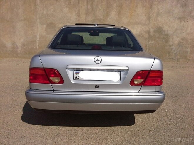 Mercedes E 200 1998, 287,000 km - 2.0 l - Bakı