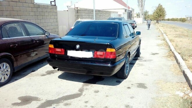 BMW 520 1988, 234,567 km - 2.0 л - Bakı
