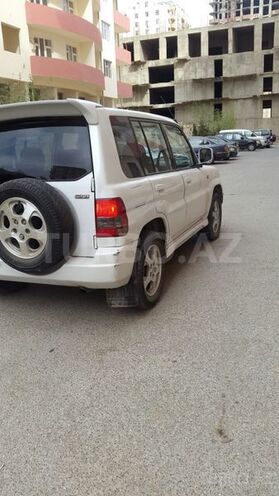 Mitsubishi Pajero io 1999, 250,000 km - 1.8 l - Bakı