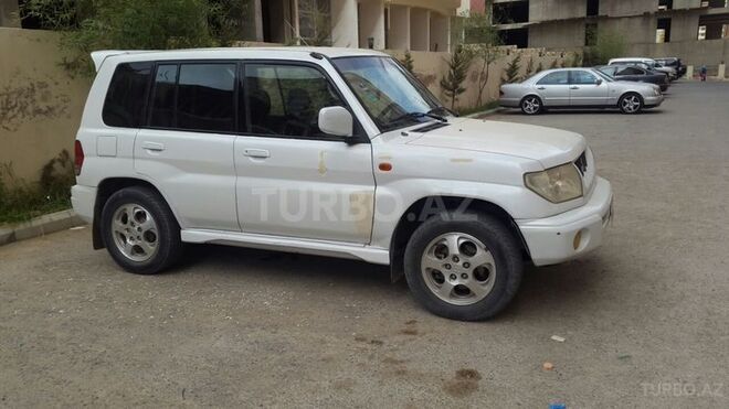 Mitsubishi Pajero io 1999, 250,000 km - 1.8 l - Bakı