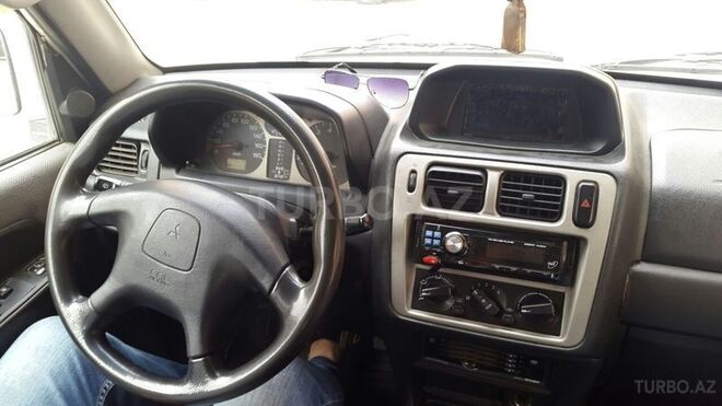 Mitsubishi Pajero io 1999, 250,000 km - 1.8 l - Bakı