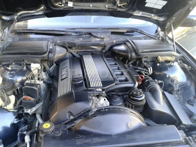 BMW 528 1999, 120,000 km - 2.8 l - Bakı