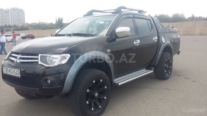 Mitsubishi L200 2013, 100,000 km - 0.3 l - Bakı