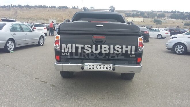 Mitsubishi L200 2013, 100,000 km - 0.3 l - Bakı