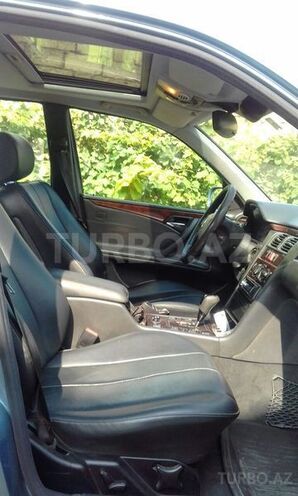 Mercedes E 220 2002, 300,000 km - 2.2 l - Bakı