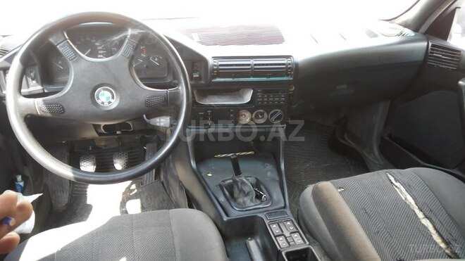 BMW 535 1988, 300,000 km - 3.5 л - Bakı