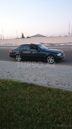 Mercedes C 230 1995, 390,000 km - 2.3 l - Bakı