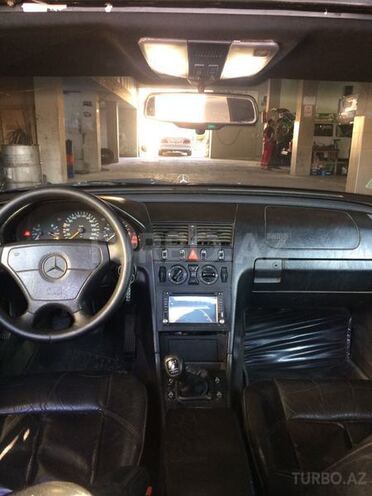 Mercedes C 230 1995, 390,000 km - 2.3 l - Bakı