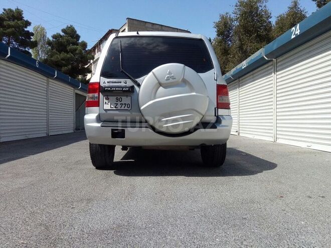 Mitsubishi Pajero io 2001, 315,000 km - 2.0 l - Bakı