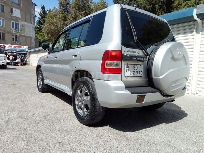 Mitsubishi Pajero io 2001, 315,000 km - 2.0 l - Bakı