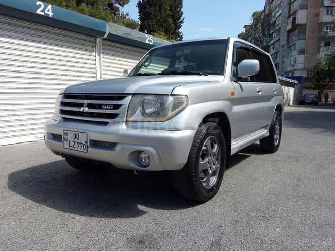 Mitsubishi Pajero io 2001, 315,000 km - 2.0 l - Bakı