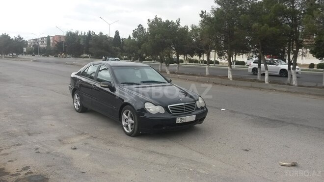 Mercedes C 240 2002, 183,415 km - 2.6 l - Sumqayıt