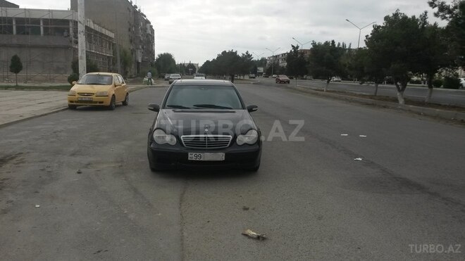 Mercedes C 240 2002, 183,415 km - 2.6 l - Sumqayıt