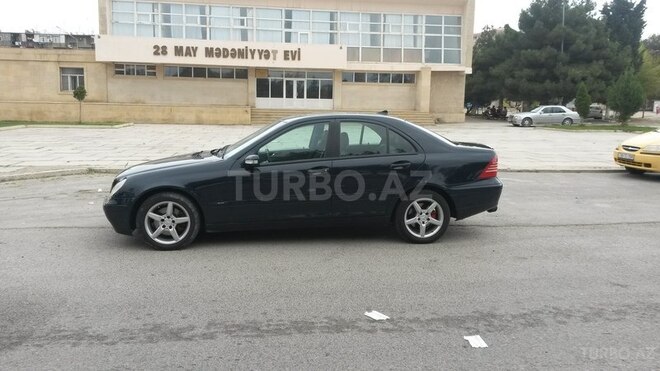 Mercedes C 240 2002, 183,415 km - 2.6 l - Sumqayıt
