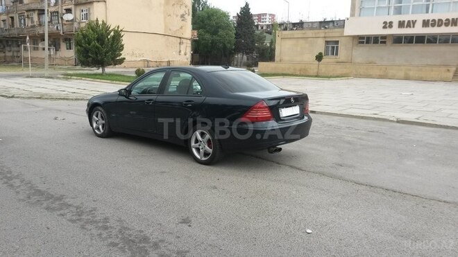 Mercedes C 240 2002, 183,415 km - 2.6 l - Sumqayıt