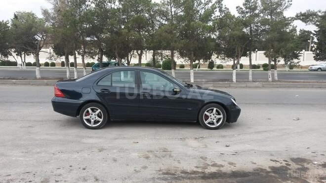 Mercedes C 240 2002, 183,415 km - 2.6 l - Sumqayıt