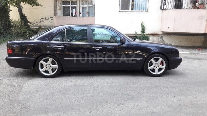 Mercedes E 230 1996, 320,000 km - 2.3 l - Sumqayıt
