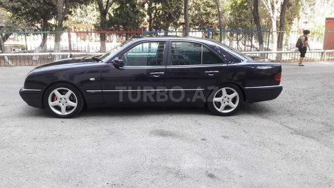 Mercedes E 230 1996, 320,000 km - 2.3 l - Sumqayıt