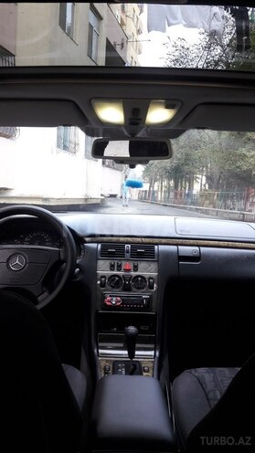 Mercedes E 230 1996, 320,000 km - 2.3 l - Sumqayıt