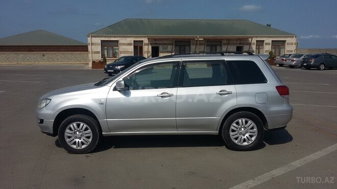 Mitsubishi Airtrek 2002, 203,000 km - 2.4 l - Bakı