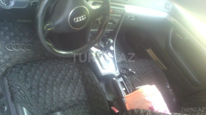 Audi A4 2004, 140,000 km - 1.8 л - Bakı