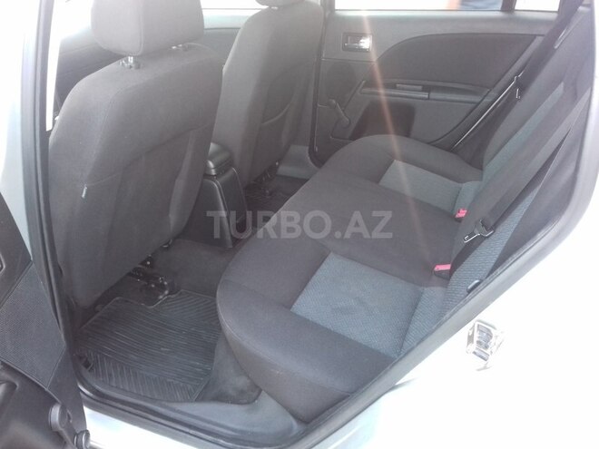 Ford Mondeo 2006, 226,000 km - 2.0 l - Ucar