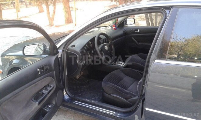 Volkswagen Passat 2004, 182,000 km - 1.8 l - Sumqayıt