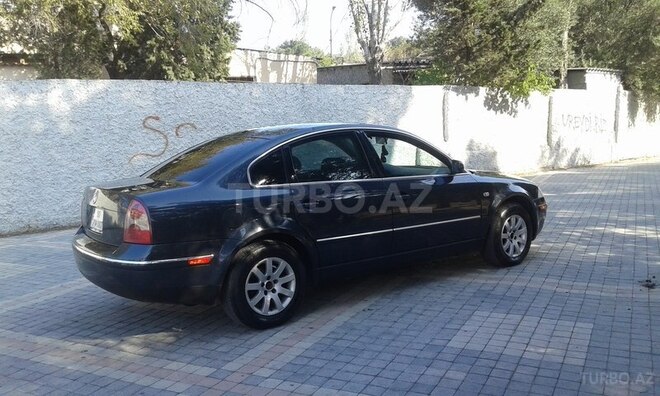 Volkswagen Passat 2004, 182,000 km - 1.8 l - Sumqayıt