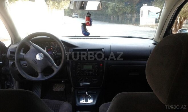 Volkswagen Passat 2004, 182,000 km - 1.8 l - Sumqayıt