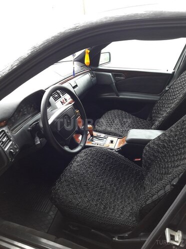 Mercedes E 230 1996, 420,000 km - 2.3 l - Göyçay