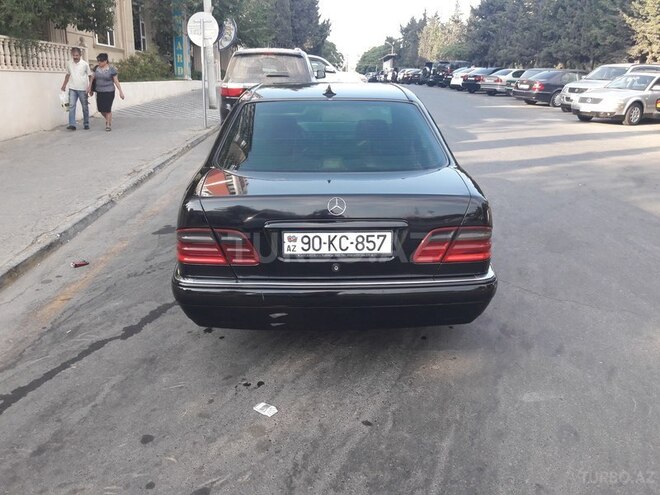 Mercedes E 300 1998, 390,000 km - 3.0 л - Bakı