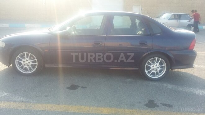 Opel Vectra 1999, 340,000 km - 1.6 l - Sumqayıt