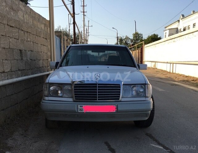 Mercedes E 220 1993, 516,264 km - 2.2 l - Bakı